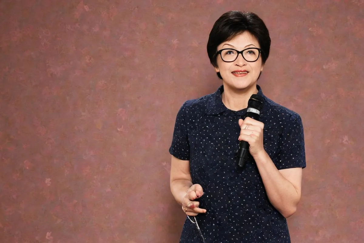 La decoración de paredes refleja el humor social y la crítica a la lengua